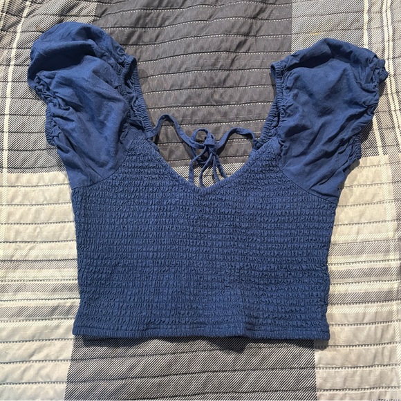 Navy boho linen blend lightweight Smocked crop Top open back stretchy balloon - Picture 4 of 8